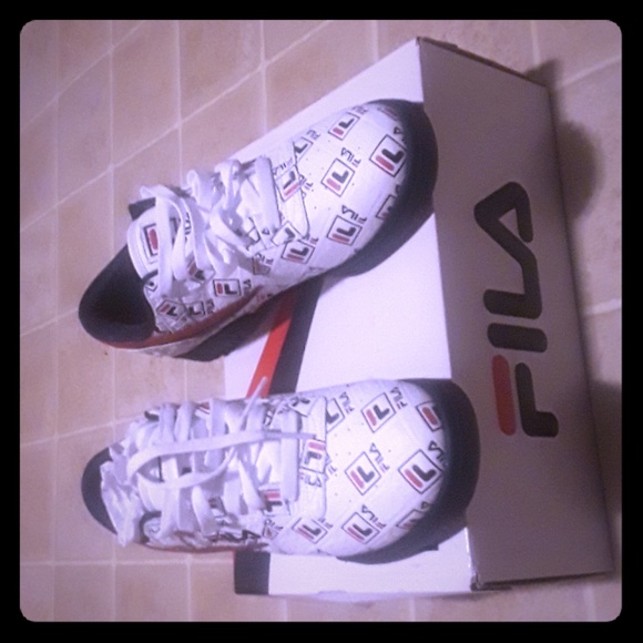 fila - Picture 1 of 1